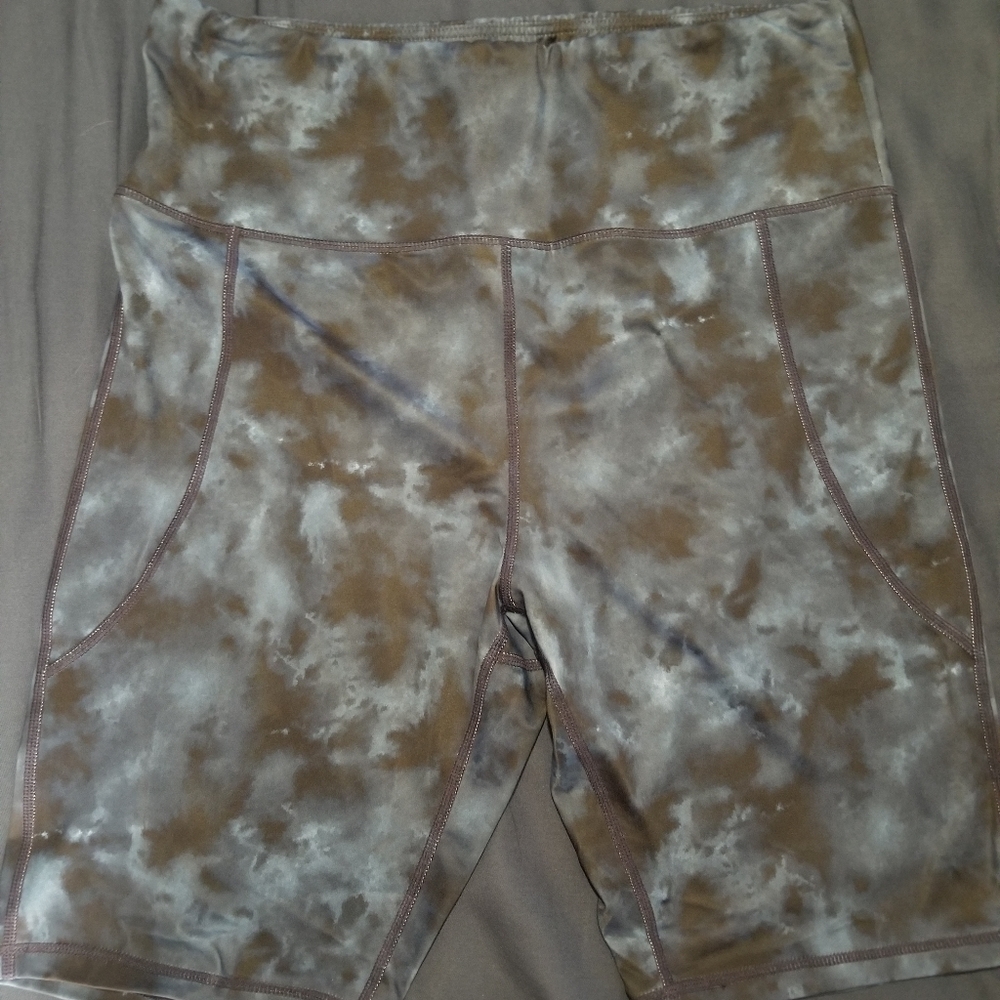 Shein curve 1xl Biker shorts in tiedye navy blue